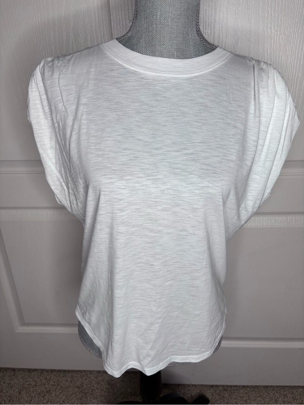 Nation Los Angeles White Ruched Shoulder Tee - Cap Sleeve Size S